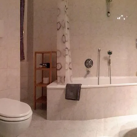 Margot Nocleg ze śniadaniem *